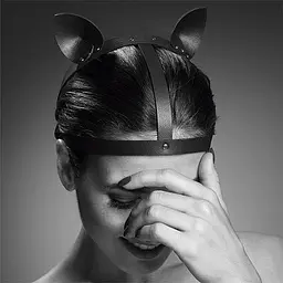 Маска кішечки Bijoux Indiscrets MAZE - Cat Ears Headpiece Black, екошкіра - мініатюра 3