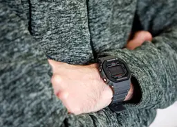 Електронні чоловічі наручні годинники Casio оригінал Японія G-Shock DW-5610SU-8ER з полімерним ремінцем - мініатюра 3