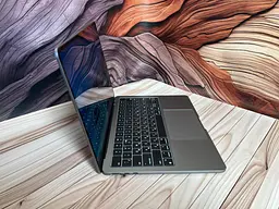 Ноутбук Apple MacBook Air 13.6" 2022 M2/24/512 (P96WXPHLWV) Б/в - мініатюра 4