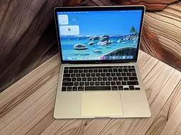 Ноутбук Apple MacBook Pro 13" 2020 i7-1068NG7/32/512 (C02DV4MBML87) Б/в
