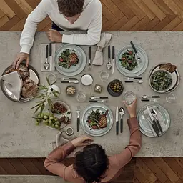 Кухонна виделка Victorinox Swiss Modern Cake 15см з черн. ручкою - мініатюра 3