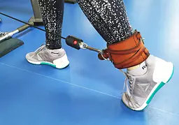 Манжета EasyFit F8 коричнева для тяги на тренажері (шкіра) (EF-LGSTR-F8-BR) - мініатюра 5