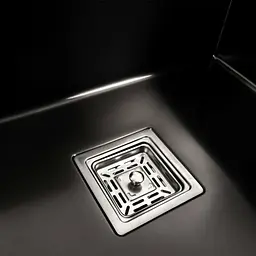 Кухонна мийка Platinum Handmade PVD 580x430x220 чорна (товщина 3,0/1,0 мм квадратний сіфон), Чорний - мініатюра 5