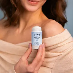Сонцезахисний стік мінеральний TiZO Mineral Stick Non-Tinted SPF 45, 30 г - мініатюра 4