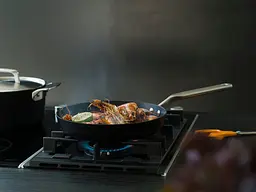 Сотейник Fiskars Rotisser 24 см 1023751 - мініатюра 4