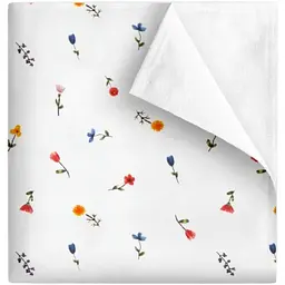 Багаторазова непромокаюча пелюшка Cosas Wild Flower 100х120 см біла (Diaper_WildFlowerDreamsRed_100x120)