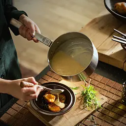 Ківш 1,8 л Fiskars Norden, без покриття (1067637) - мініатюра 10