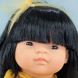 Лялька Miniland дівчинка азіатка в одязі 38 см подарункова коробка (33204) - мініатюра 3