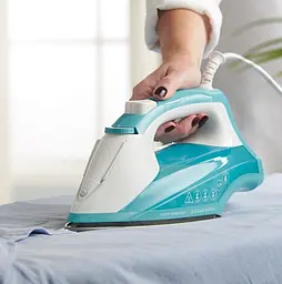 Праска Russell Hobbs Light & Easy, 2400Вт, 240мл, паровий удар -30гр, постійна пара - 110гр teh0016198 - мініатюра 4