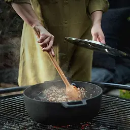 Чавунна каструля для гриля Fiskars Norden 6.5л (1066430) - мініатюра 11