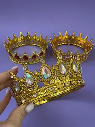 Корона золота з камінцями в асортименті, діаметр 12,5 см