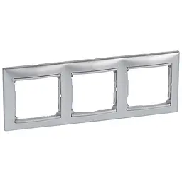Рамка 3 пости Valena Classic алюміній Legrand osv0002067