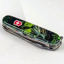 Ніж Victorinox Huntsman Zodiac 91 мм Зелений дерев'яний дракон (1.3713.3_Z3240p) - мініатюра 2