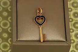 Кулон Xuping Jewelry ключик з чорнінням 2,7 см золотистий