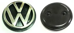 Емблема для Volkswagen 75 мм / пластикова / 2 пуклі (Golf III зад)