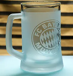Пивний келих 660 мл ФК Bayern München Бавария з гравіюванням подарунок для фаната   футбольний кухоль - мініатюра 2