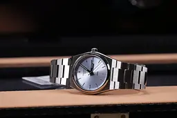 Годинник Tissot PRX 35mm T137.210.11.351.00 - мініатюра 4