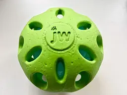 М'ячик для собак JW Pet Dog Ball - мініатюра 3