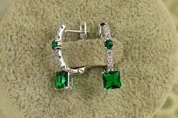 Сережки кільця Хuping Jewelry Чарівність з квадратним зеленим каменем 1,9 см сріблясті - мініатюра 2