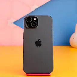 Смартфон Apple iPhone 15 256GB Black (MTP63) Б/В [174215] - мініатюра 1