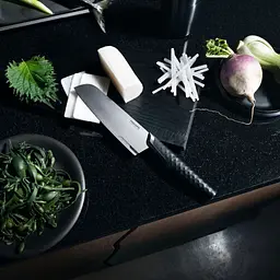 Ніж Santoku Fiskars Taiten 16 см (1066831) - мініатюра 2