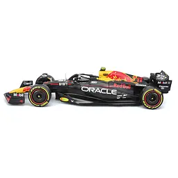 Автомодель з фігуркою Bburago Red Bull Racing RB19, 1:24 в асортименті (18-28036) - мініатюра 4