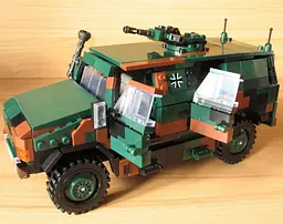 Конструктор Бронетранспортер ATF Dingo 670 Деталей XingBao - мініатюра 5
