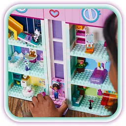 Конструктор LEGO Gabby’s Dollhouse Ляльковий будиночок Ґаббі 498 деталей (10788) - мініатюра 8