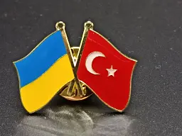 Подвійний значок-пін «Україна – Туреччина» 25 × 19 мм (00008) - мініатюра 2