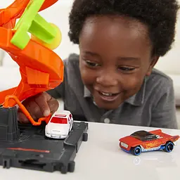 Ігровий набір Hot Wheels Автомийка Мегавежа (HDP05) - мініатюра 11