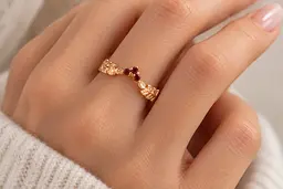 Жіноча каблучка Jewellery Continent "Лаврова гілка" з гранатом 15 (К-0919) - мініатюра 4