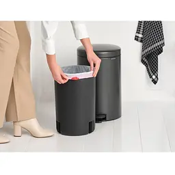 Бак для сміття Brabantia NewIcon Pedal Bin 20 л із педаллю графітовий (233500) - мініатюра 2