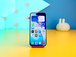 Смартфон Apple iPhone 15 Pro Max 512GB White Titanium (MU7D3) Б/В [172992] - мініатюра 2