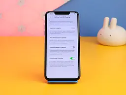 Смартфон Apple iPhone 11 Pro Max 256GB Midnight Green (MWH72) Б/В - мініатюра 2