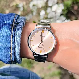 Годинник Casio LTP-VT01D-4B - мініатюра 2