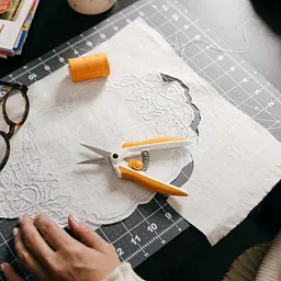 Ножиці для тканини Fiskars Easy Action Micro-Tip 15 см (1070029) - мініатюра 5
