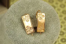 Сережки Xuping Jewelry пластина з розписом 1,7 см золотисті
