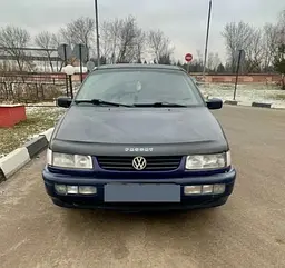 Дефлектор капоту мухобійка Volkswagen Passat B4 1991-1997 Євро Кріплення (Vip Tuning) VW03 - мініатюра 2