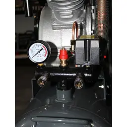 Компресор виского тиску ремінний GTM KC2090A-120L (120 л, 670 л/хв, 5.5 кВт, 380-400 В) - мініатюра 3