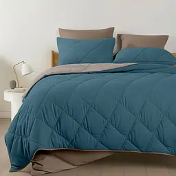 Покривало Cosas OCEAN SAND 200х230 см стьобане двостороннє на ліжко та диван (Blanket_68Sky_84Quartz_kt_15Espresso_200x230) - мініатюра 4