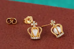 Сережки гвоздики Xuping Jewelry корона з перлами 1.3 см золотисті