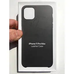 Оригінальний шкіряний чохол Apple Leather Case для iPhone 11 Pro Max (6.5") Black (MX0E2ZM/A) - мініатюра 3