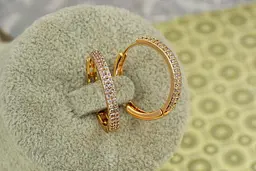 Сережки кільця Хuping Jewelry дві доріжки з дрібними каменями 2 см золотисті - мініатюра 2