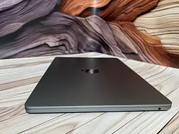 Ноутбук Apple MacBook Air 13.6" 2022 M2/24GB/512GB (L72X5M7L14) Б/в - мініатюра 6