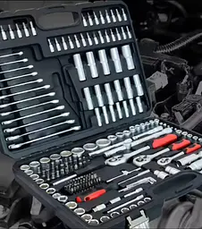 Універсальний автомобільний набір інструментів 216 предметів комплект ключів та головок у валізі для авто та дому - мініатюра 4