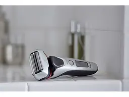 Электробритва Panasonic ES-LT2N - миниатюра 2