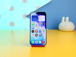 Смартфон Apple iPhone 16 Pro 128GB Natural Titanium (MYNG3) Б/В [173760] - мініатюра 2