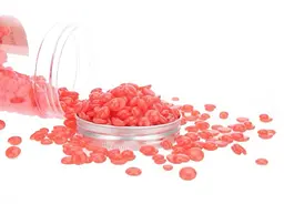 Плівковий віск для депіляції Hard Wax Beans Red 400 г — професійний гарячий віск у гранулах без смужок - мініатюра 2