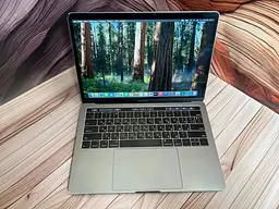 Ноутбук Apple MacBook Pro 13" A1989 i7-8559U/16/500 (C02XJ0RHJHD2) Б/в