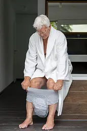 Труси поглинаючі для чоловіків MEN PANTS 7 крапель L 7шт/уп. MoliCare med0001369 - мініатюра 5